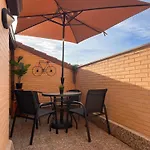 Apartman Atico Con Terrazas, Garaje Y Ascensor En El Casco Antiguo Huesca
