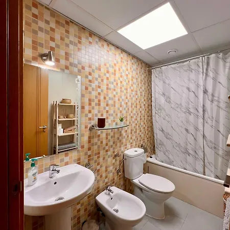 Atico Con Terrazas, Garaje Y Ascensor En El Casco Antiguo Appartement