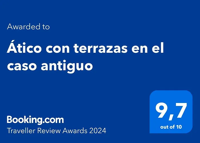 Atico Con Terrazas, Garaje Y Ascensor En El Casco Antiguo * Huesca