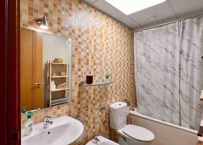 Atico Con Terrazas, Garaje Y Ascensor En El Casco Antiguo Lägenhet