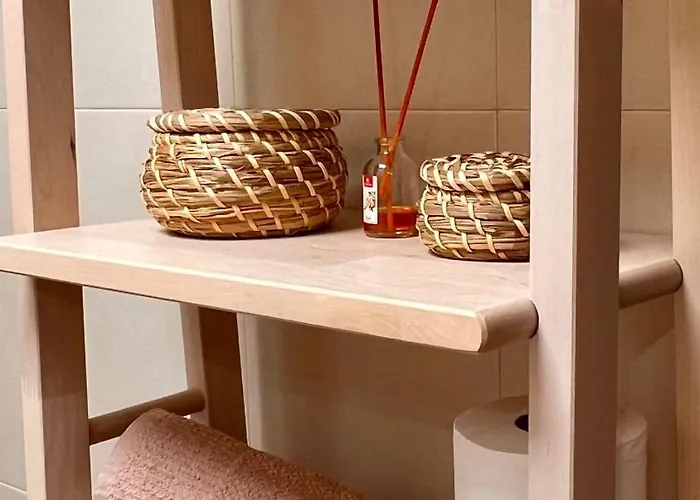 Atico Con Terrazas, Garaje Y Ascensor En El Casco Antiguo Huesca