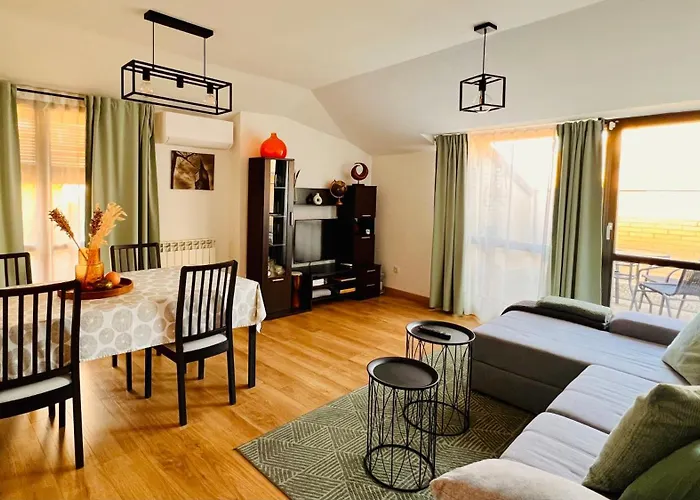 Atico Con Terrazas, Garaje Y Ascensor En El Casco Antiguo