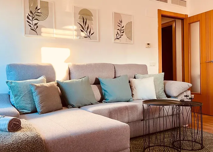 Lägenhet Atico Con Terrazas, Garaje Y Ascensor En El Casco Antiguo Huesca